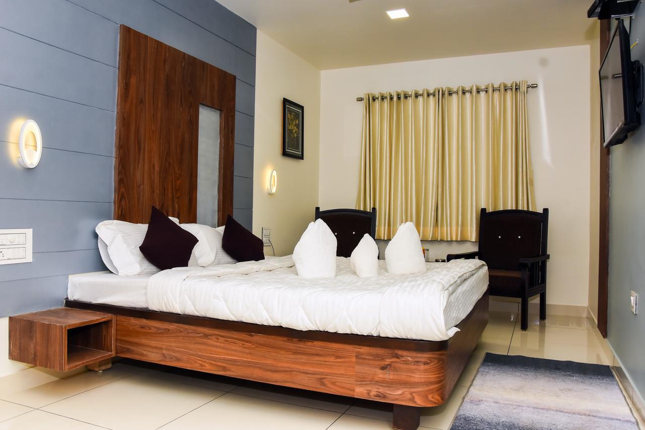 בהוי Hotel Shyam Palace מראה חיצוני תמונה