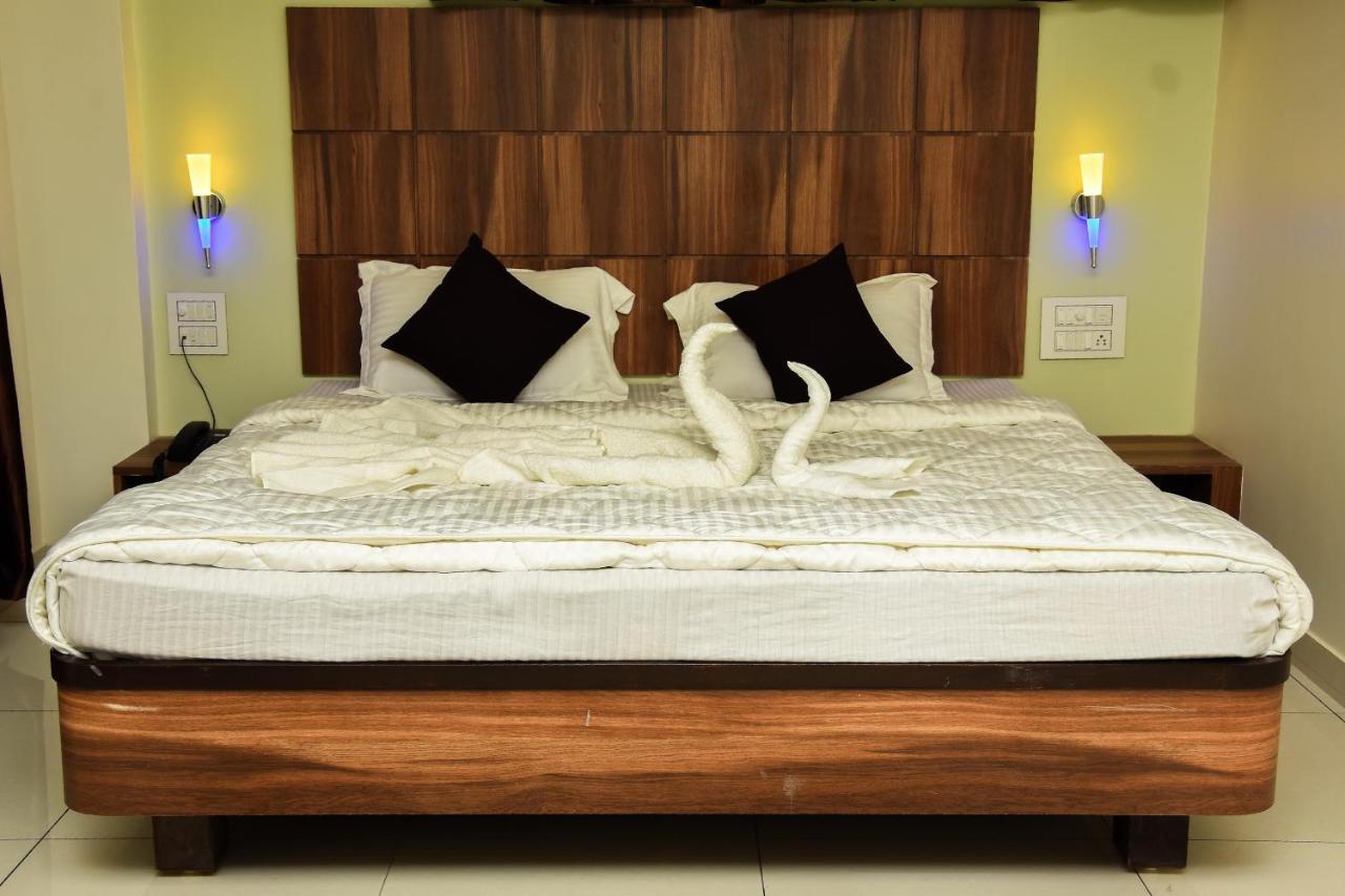 בהוי Hotel Shyam Palace מראה חיצוני תמונה